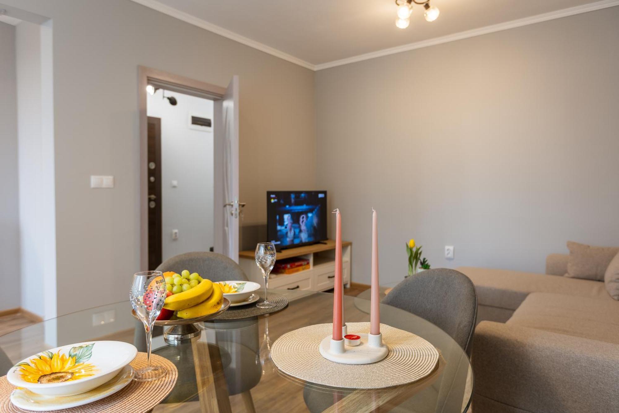 Happy Lazur Apartment Burgas Bagian luar foto